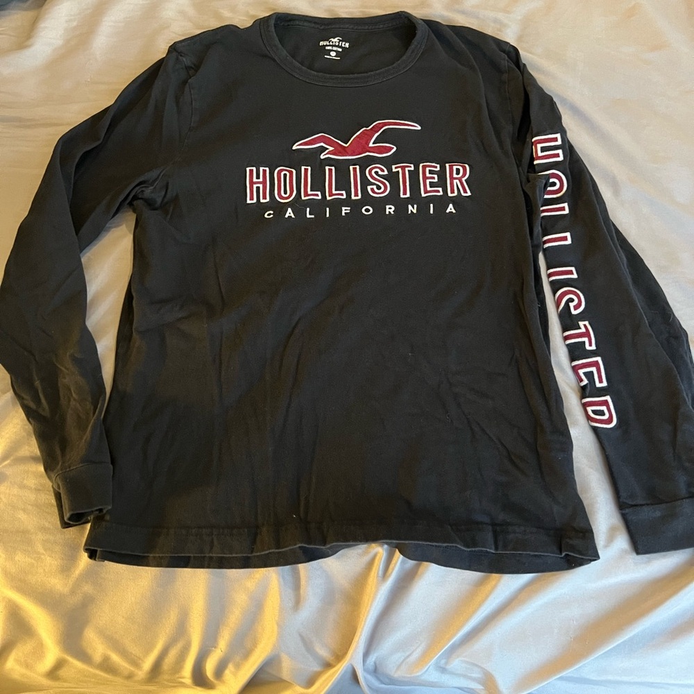 BOGO: $5/8 items! Hollister Classic Black Crew Neck Tee